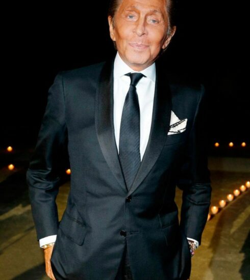 Revista Voix - Valentino – O esplêndido https://www.revistavoix.com/wp-content/uploads/2022/03/logo.png - Valentino – O esplêndido -