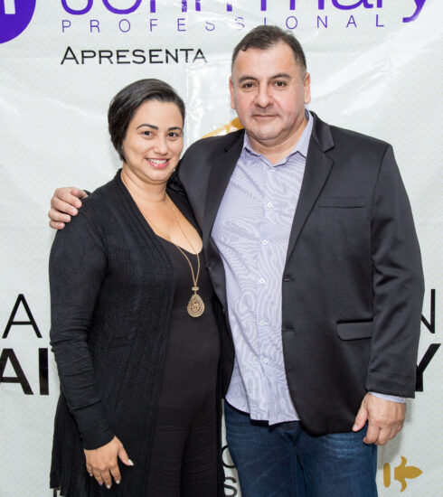 Revista Voix - Profissionais do ramo da beleza são homenageados na Câmara da Serra https://www.revistavoix.com/wp-content/uploads/2022/03/logo.png - Profissionais do ramo da beleza são homenageados na Câmara da Serra -