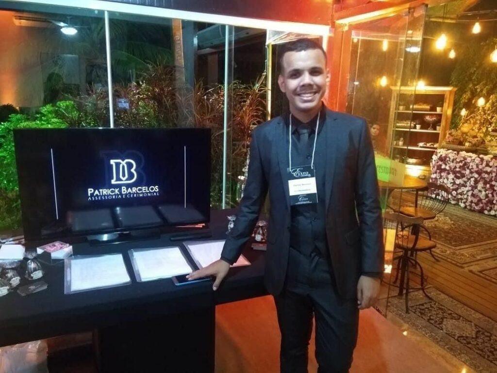 Revista Voix - Patrick Barcelos, O Anjo Da Guarda Na Vida Dos Casais https://www.revistavoix.com/wp-content/uploads/2022/03/logo.png - Patrick Barcelos, O Anjo Da Guarda Na Vida Dos Casais -