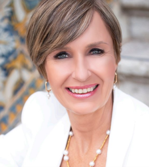 https://www.revistavoix.com/wp-content/uploads/2022/03/logo.png - Inspirar e conectar pessoas, a marca de Claudia Sanson -