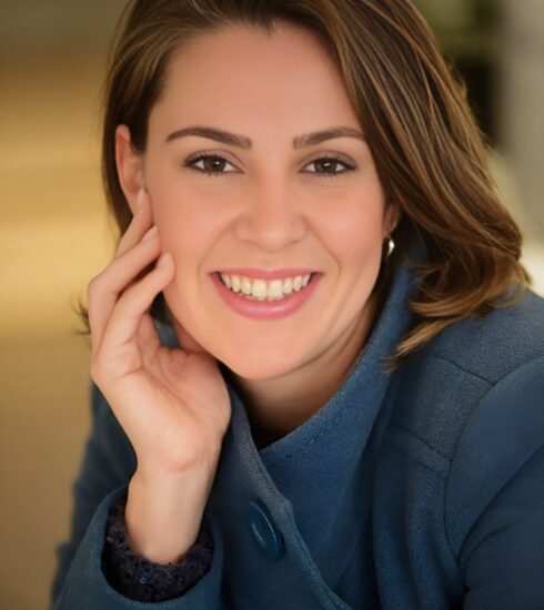 Revista Voix - Priscila Pitt – Síndrome do Burnout no mundo corporativo: Uma realidade do mundo moderno que pode ser evitada. https://www.revistavoix.com/wp-content/uploads/2022/03/logo.png - Priscila Pitt – Síndrome do Burnout no mundo corporativo: Uma realidade do mundo moderno que pode ser evitada. -