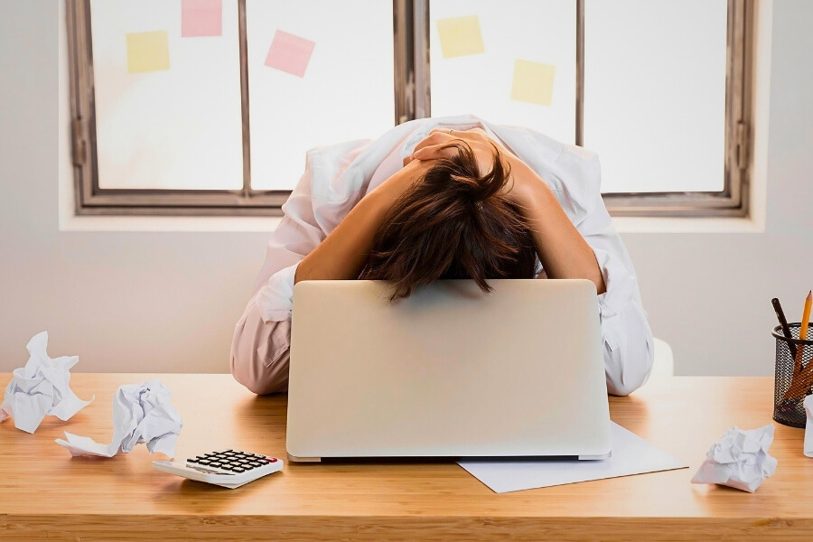 https://www.revistavoix.com/wp-content/uploads/2022/03/logo.png - Priscila Pitt – Síndrome do Burnout no mundo corporativo: Uma realidade do mundo moderno que pode ser evitada. -