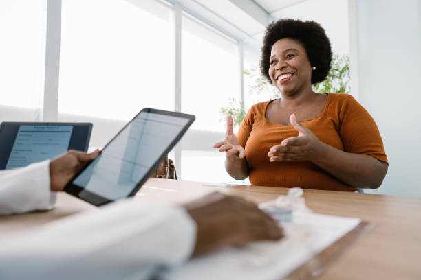 Revista Voix - Myrinha Vasconcellos - A magia do sucesso empresarial. https://www.revistavoix.com/wp-content/uploads/2022/03/logo.png - Myrinha Vasconcellos - A magia do sucesso empresarial. -