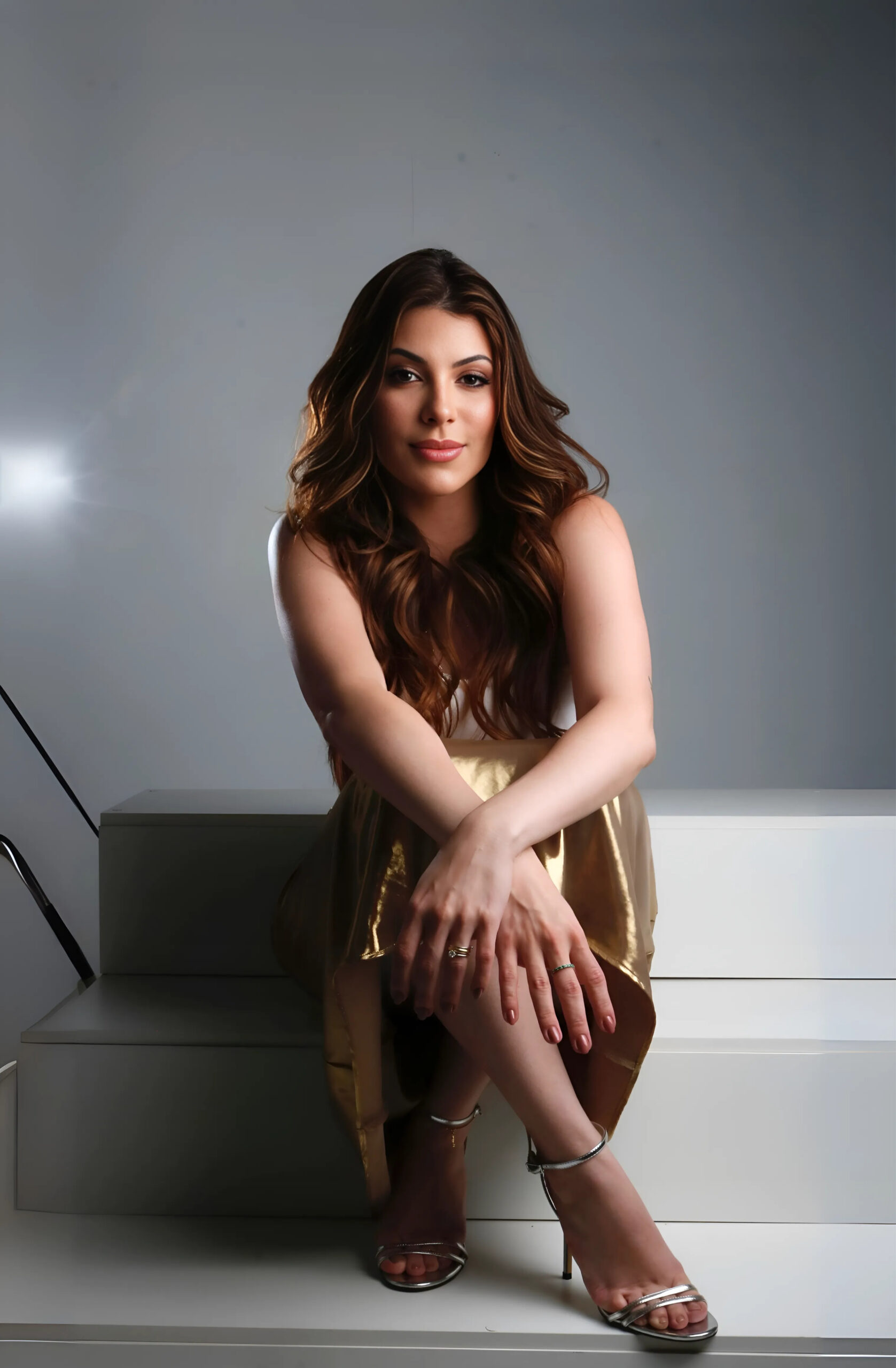 https://www.revistavoix.com/wp-content/uploads/2022/03/logo.png - Nayara Morais - Reconciliar com o espelho e redescobrir sua autoestima. -