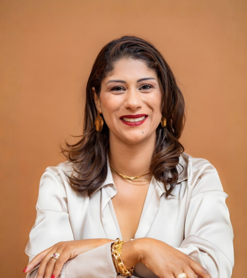 Revista Voix - Aline Costa – Uma história de Superação e Transformação. https://www.revistavoix.com/wp-content/uploads/2022/03/logo.png - Aline Costa – Uma história de Superação e Transformação. -