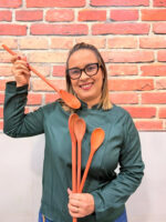 Revista Voix - Adriana Oliveira - A trajetória de uma empreendedora com coragem. https://www.revistavoix.com/wp-content/uploads/2022/03/logo.png - Adriana Oliveira - A trajetória de uma empreendedora com coragem. -