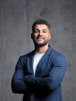 https://www.revistavoix.com/wp-content/uploads/2022/03/logo.png - Leonel Barber - A trajetória surpreendente de Raphael Fonseca. -