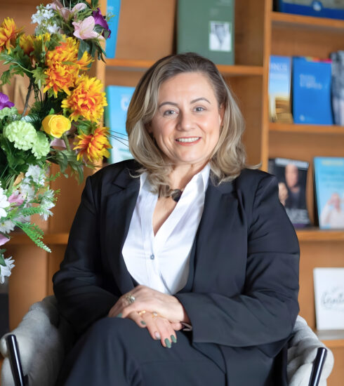 https://www.revistavoix.com/wp-content/uploads/2022/03/logo.png - Maria Sales - Uma trajetória de sucesso e competência. -