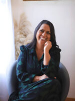 Revista Voix - A história de Vanilda Gomes - Psicanalista Clínica. https://www.revistavoix.com/wp-content/uploads/2022/03/logo.png - A história de Vanilda Gomes - Psicanalista Clínica. -