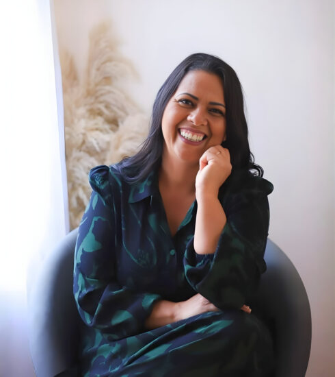 Revista Voix - A história de Vanilda Gomes - Psicanalista Clínica. https://www.revistavoix.com/wp-content/uploads/2022/03/logo.png - A história de Vanilda Gomes - Psicanalista Clínica. -