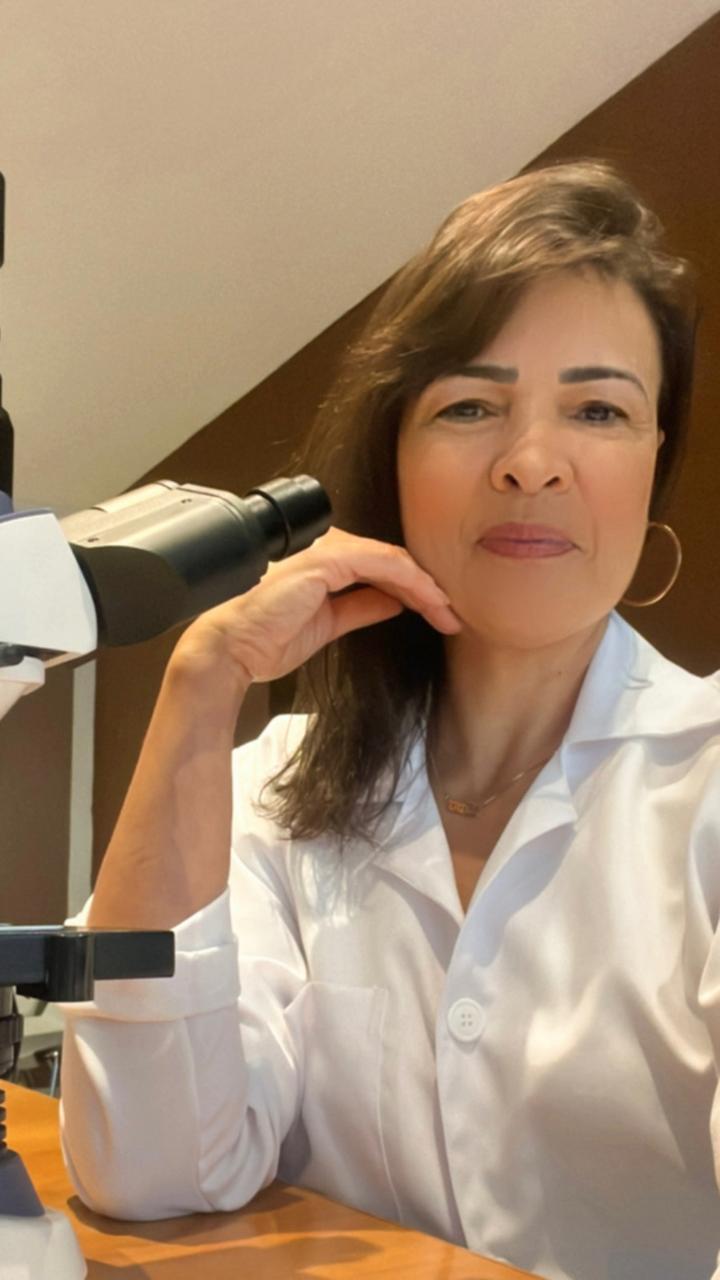 Revista Voix - Lara Góis - De artista jornalista à morfologista. https://www.revistavoix.com/wp-content/uploads/2022/03/logo.png - Lara Góis - De artista jornalista à morfologista. -