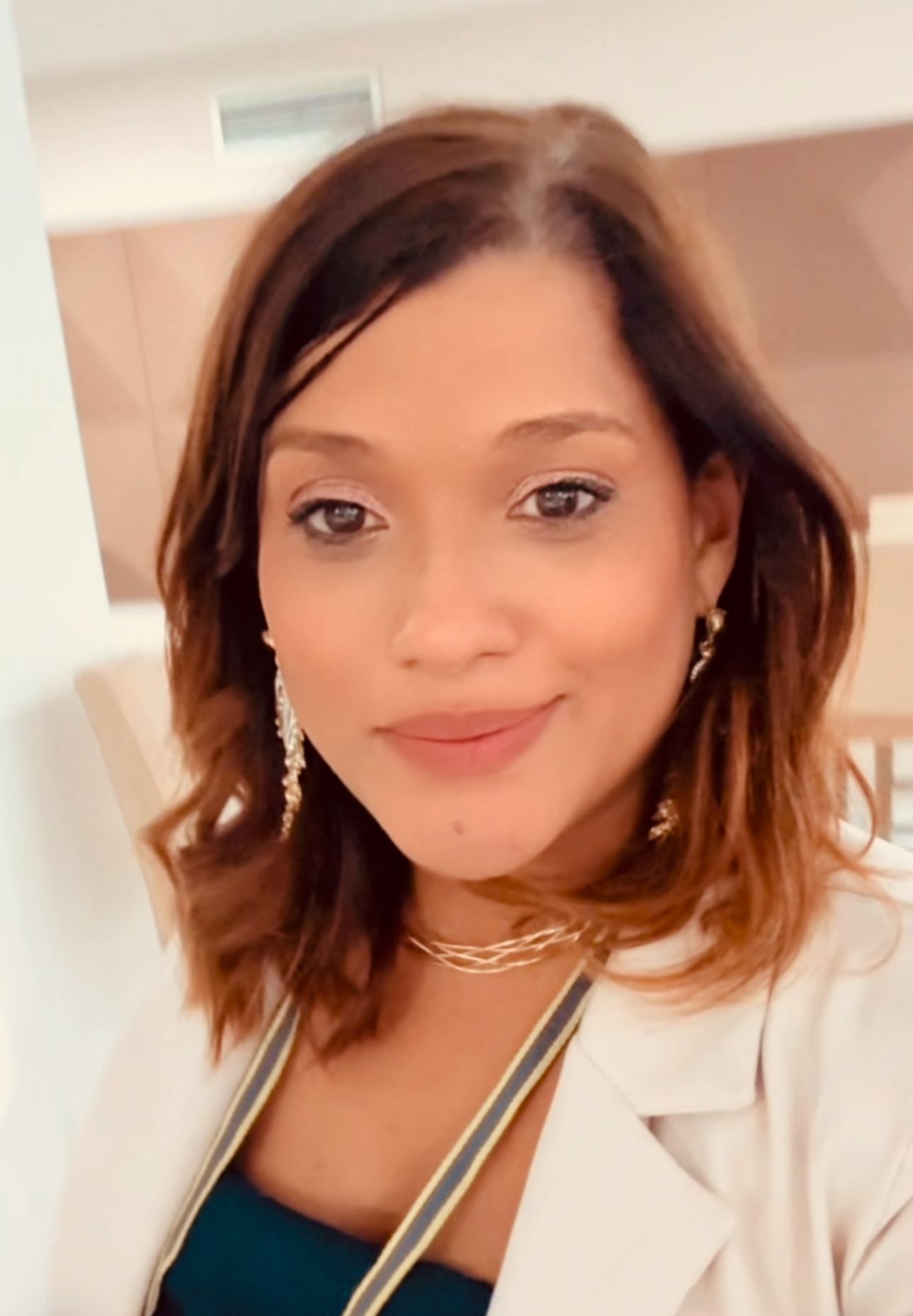 Revista Voix - Márcia de Sá - Uma profissional expert em elevar profissionais a um novo patamar. https://www.revistavoix.com/wp-content/uploads/2022/03/logo.png - Márcia de Sá - Uma profissional expert em elevar profissionais a um novo patamar. -