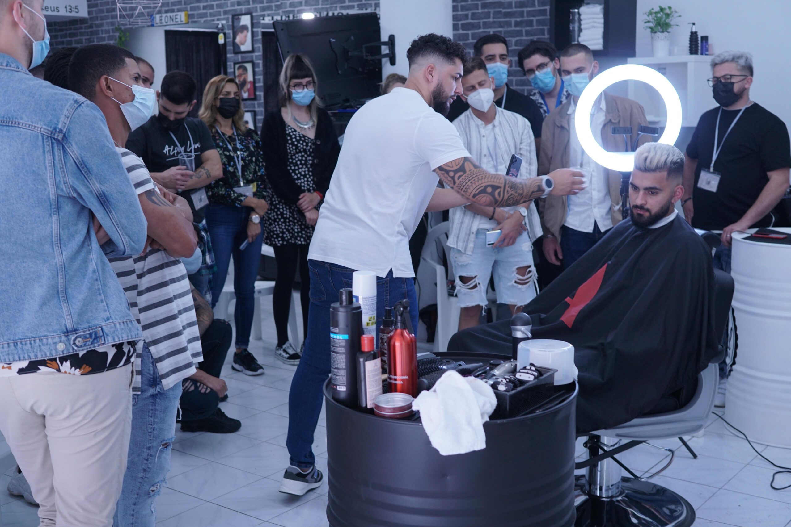 Revista Voix - Leonel Barber - A trajetória surpreendente de Raphael Fonseca. https://www.revistavoix.com/wp-content/uploads/2022/03/logo.png - Leonel Barber - A trajetória surpreendente de Raphael Fonseca. -