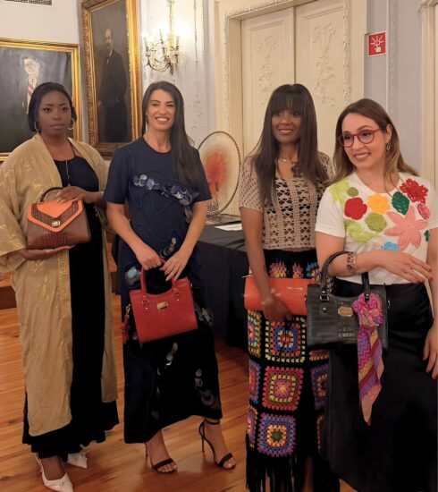Revista Voix - Na Câmara de comércio e indústria de Portugal. https://www.revistavoix.com/wp-content/uploads/2022/03/logo.png - Na Câmara de comércio e indústria de Portugal. -