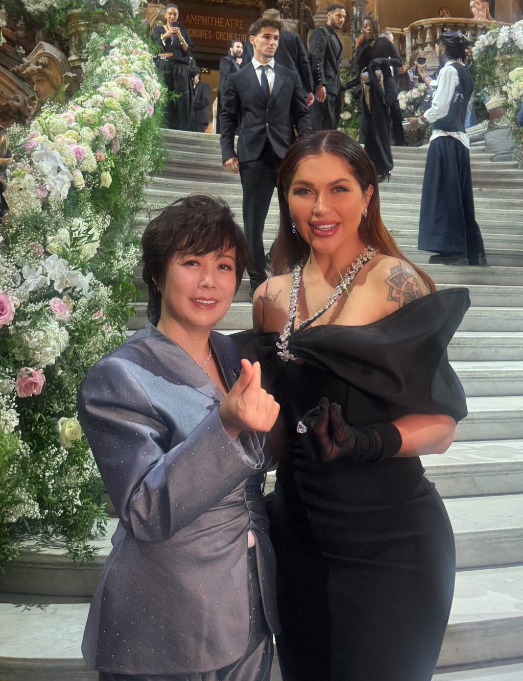 https://www.revistavoix.com/wp-content/uploads/2022/03/logo.png - Flor Ferraz prestigia lançamento exclusivo da DENZA em Paris e reforça sua crescente presença no cenário europeu. -