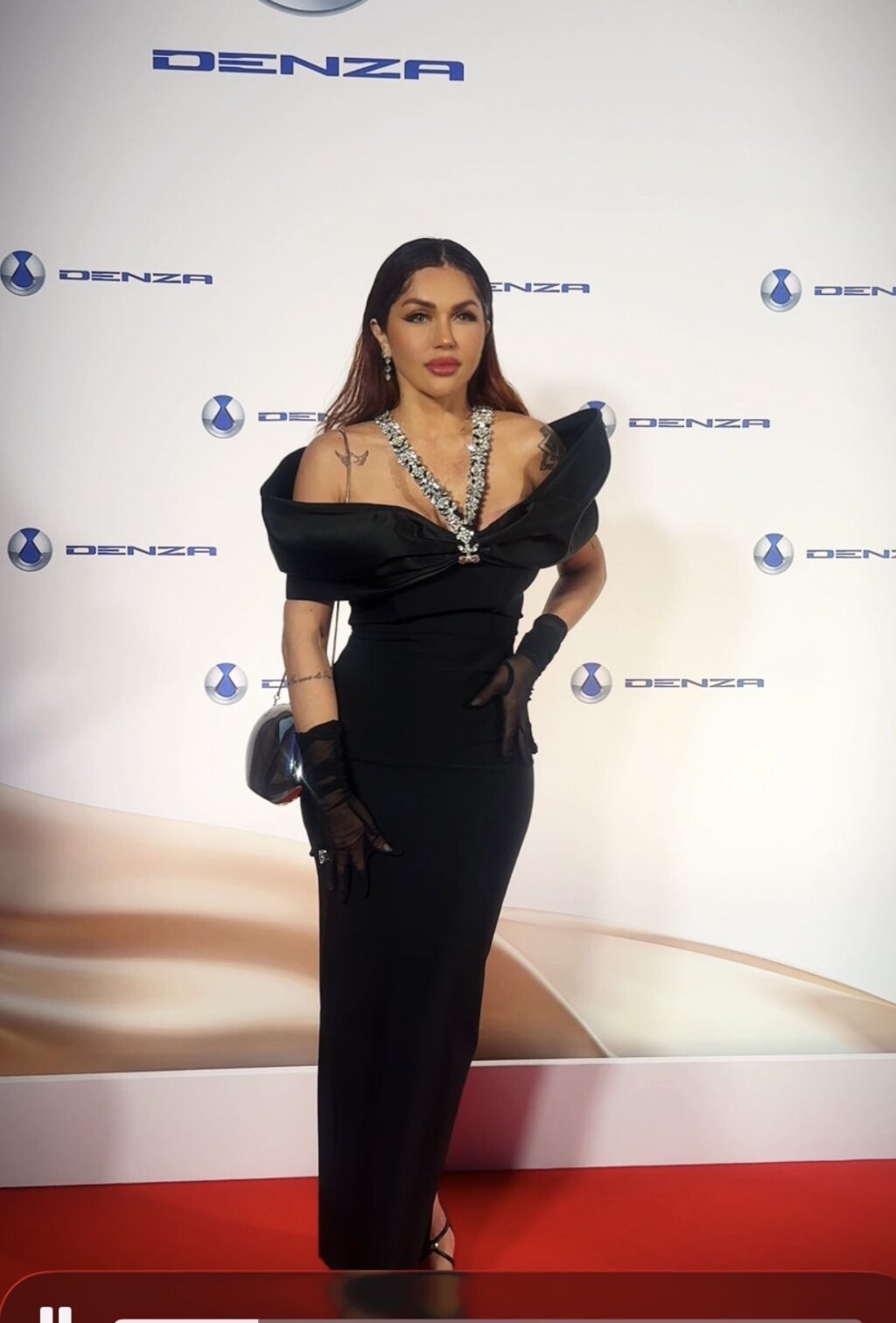 https://www.revistavoix.com/wp-content/uploads/2022/03/logo.png - Flor Ferraz prestigia lançamento exclusivo da DENZA em Paris e reforça sua crescente presença no cenário europeu. -